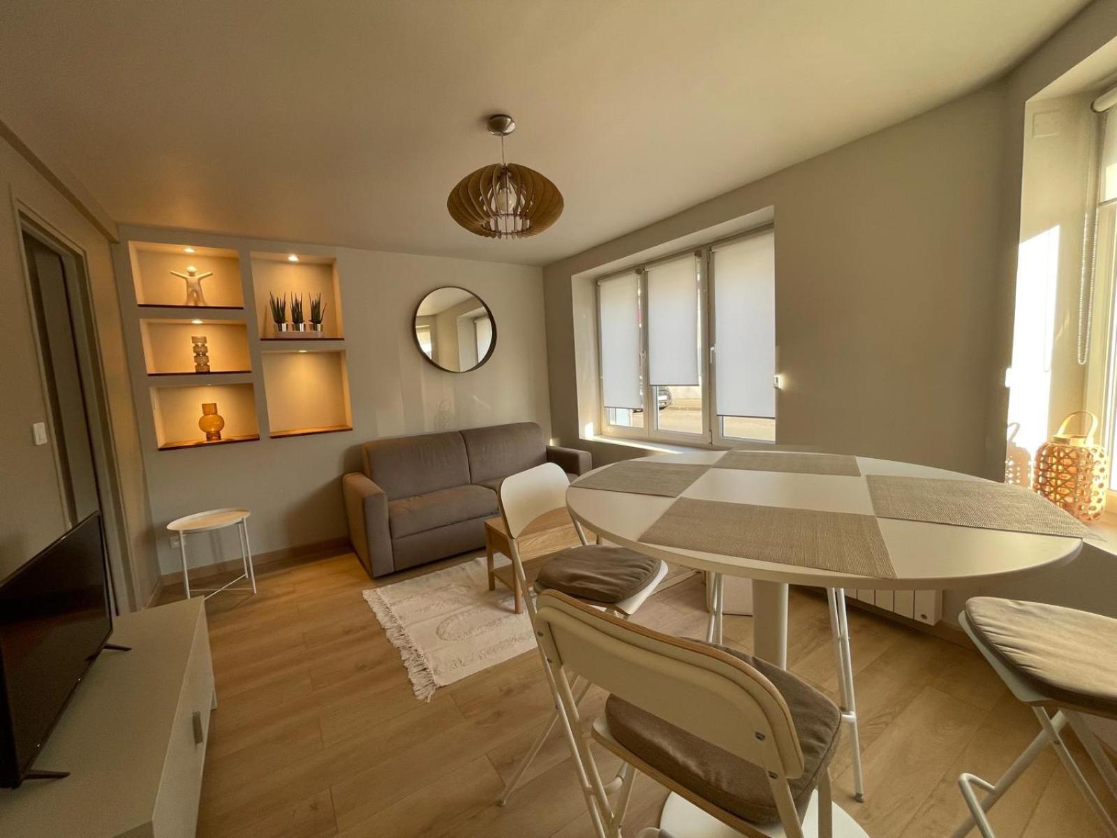 Le Calain, Elegance Et Confort A 50 M De La Apartment *